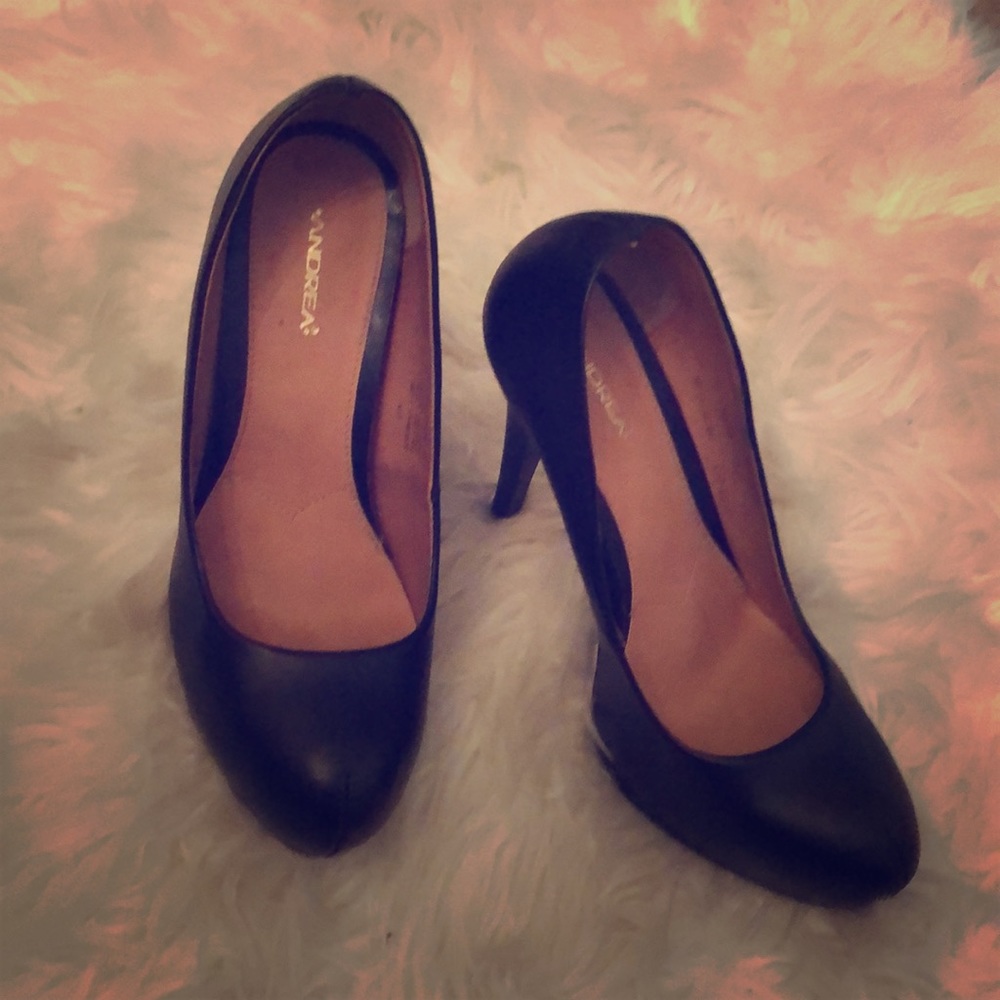 Andrea Black Heels